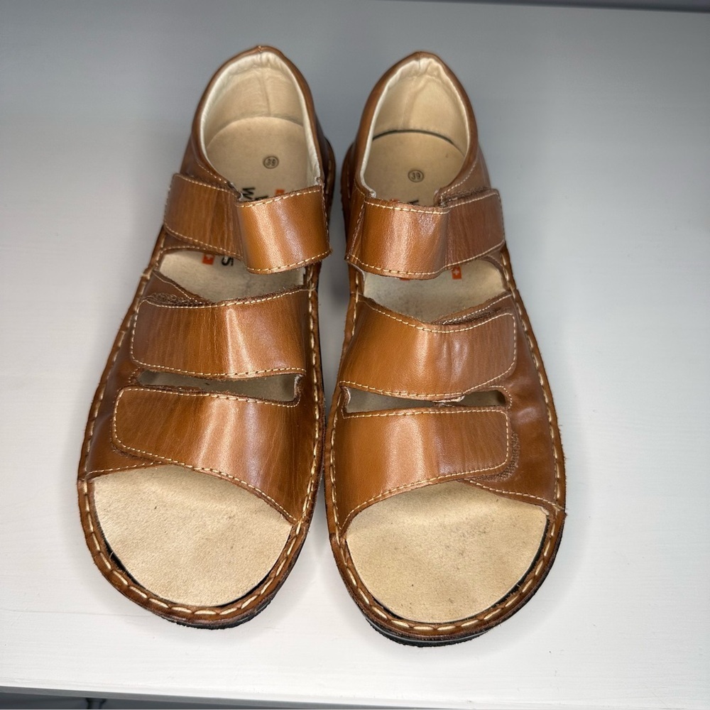 VOLKS WALKERS Aigle Brown Comfort Sandals Orthopedic Shoes 39 - 8
Like New